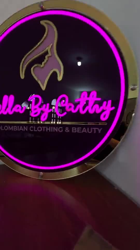 Aviso de neón de Bella by Cattay, ropa y belleza, hecho por Neón Pro