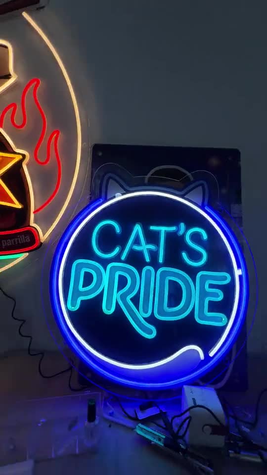 Logo circular en neón de Cat's Pride, hecho por Neón Pro